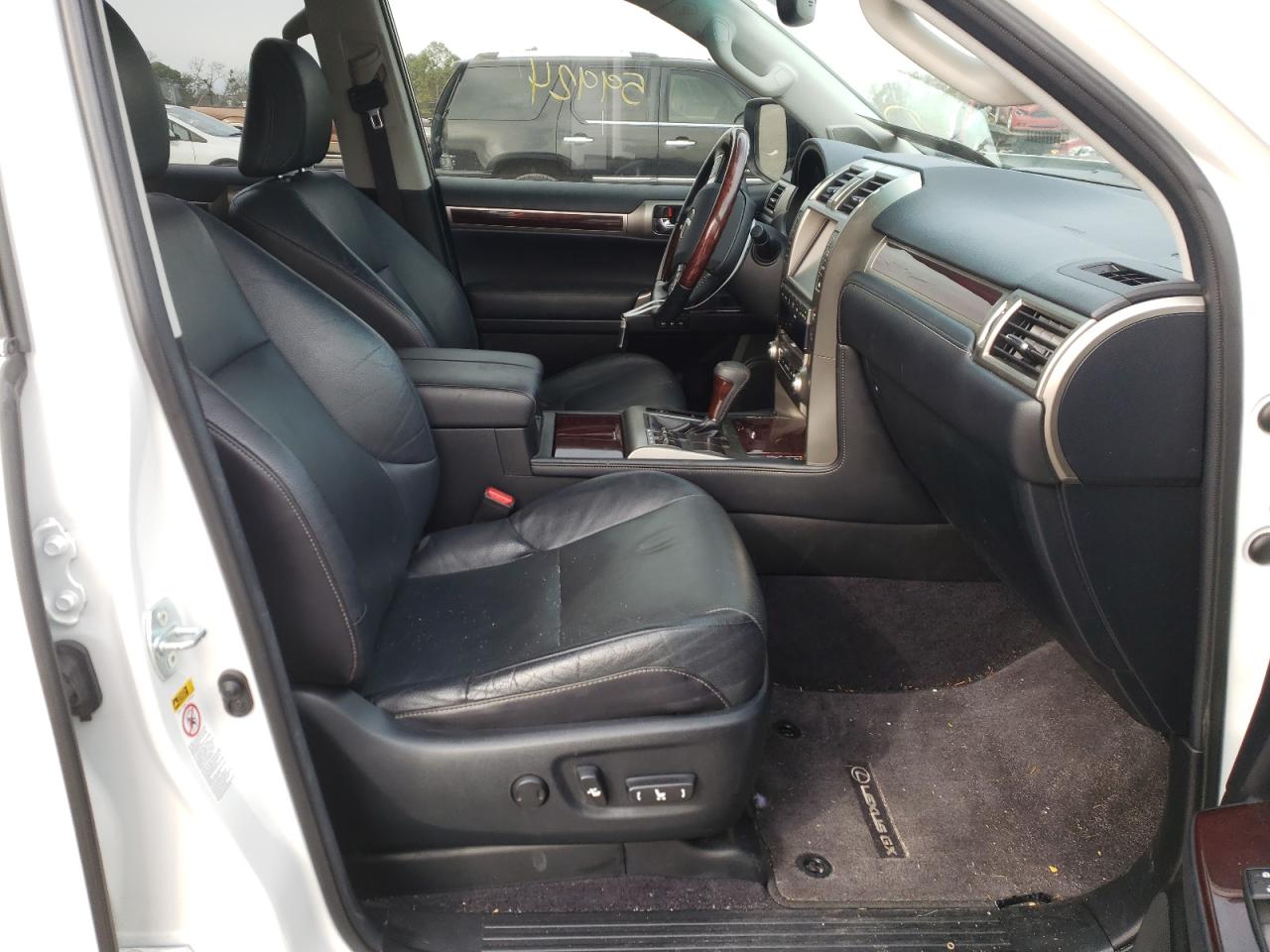 Photo 5 from auction – 2018 LEXUS GX 460 with VIN JTJBM7FX9J5186892