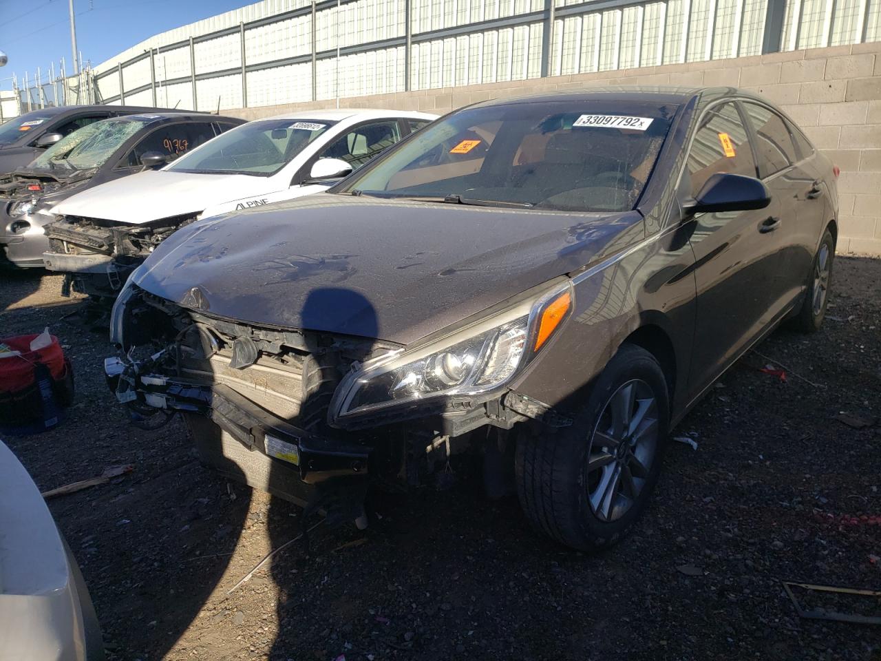 Photo 2 from auction – 2017 HYUNDAI SONATA SE with VIN 5NPE24AF0HH455875