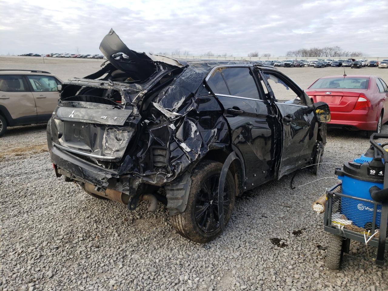 Photo 4 from auction – 2018 MITSUBISHI ECLIPSE CR with VIN JA4AT4AA7JZ067034