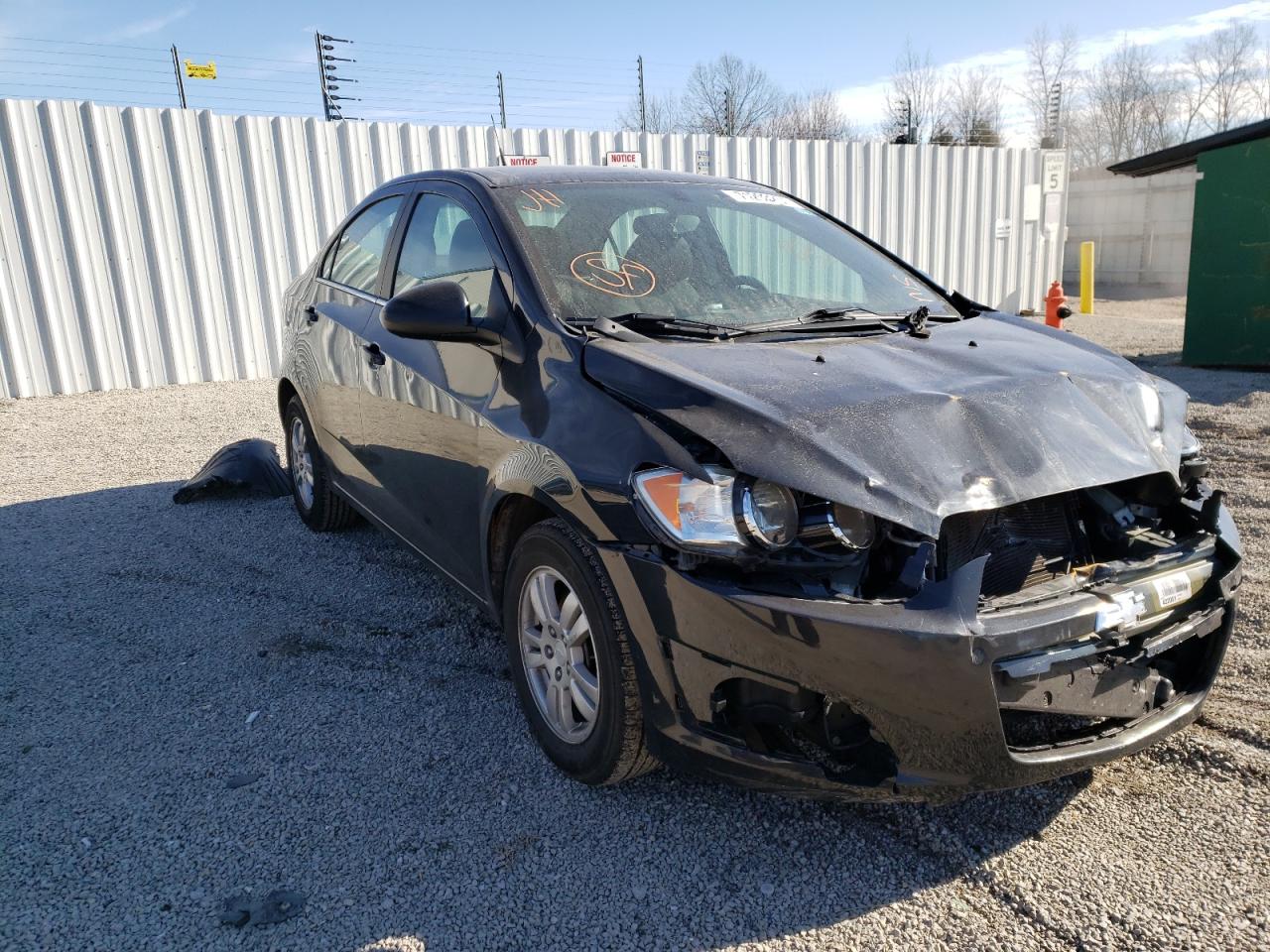 CHEVROLET SONIC LT 2014 с VIN 1G1JC5SG4E4228028 - Фото с аукциона