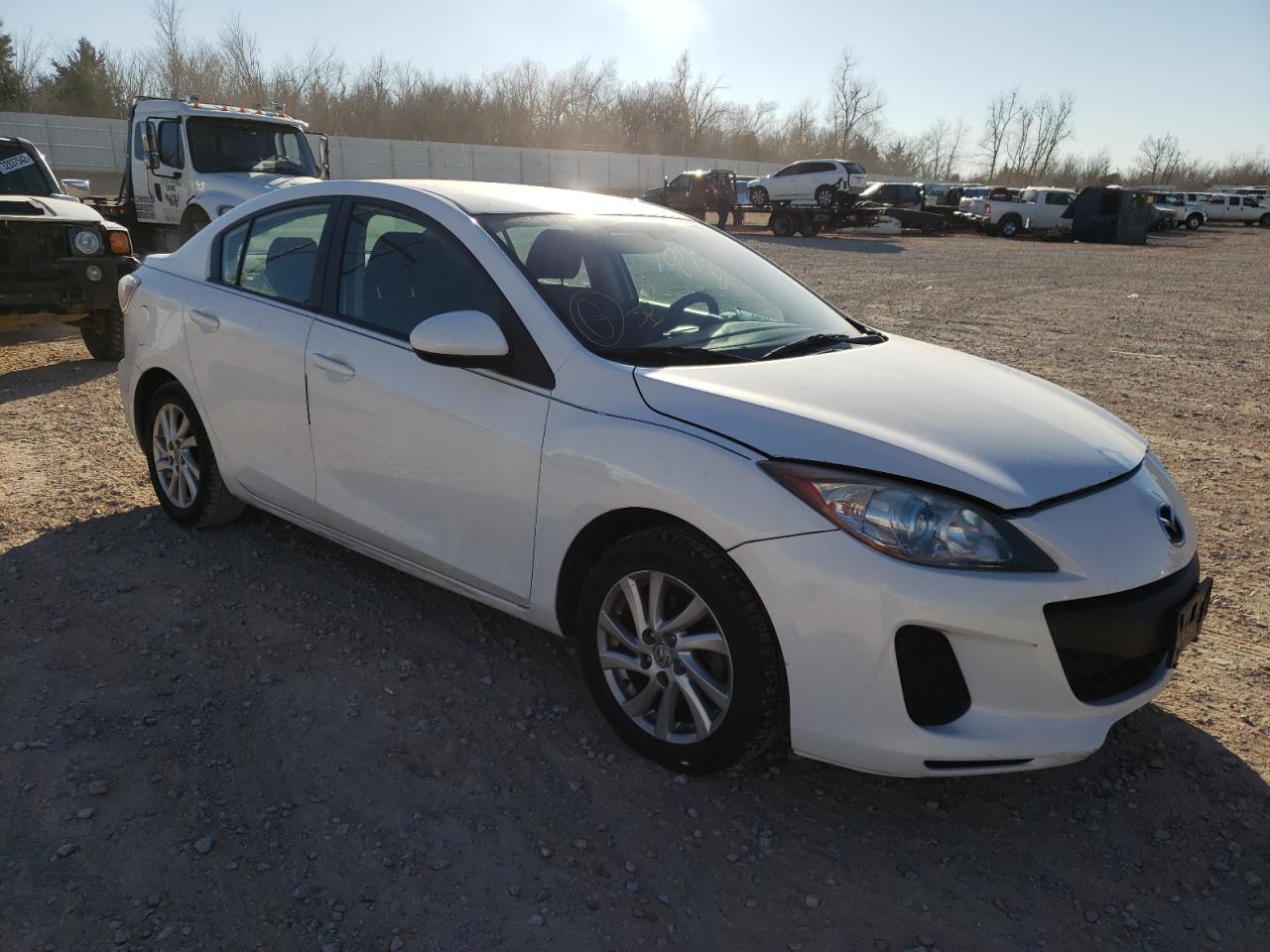 MAZDA 3 I 2012 with VIN JM1BL1V7XC1580321 - Photo from auction