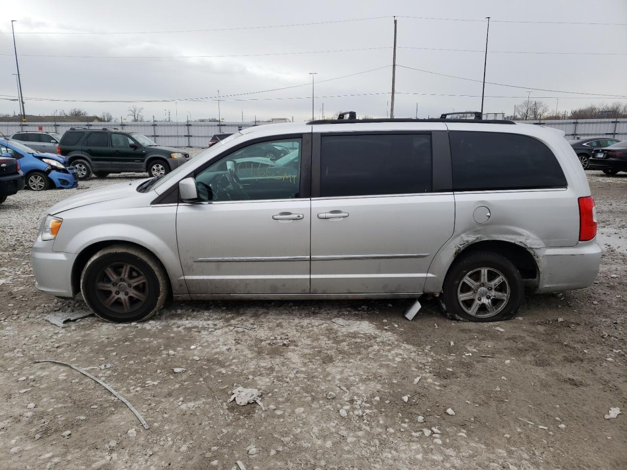 Photo 9 from auction – 2012 CHRYSLER TOWN & COU with VIN 2C4RC1BGXCR144972