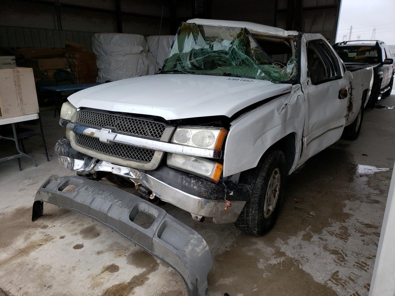 Photo 2 from auction – 2003 CHEVROLET SILVERADO with VIN 2GCEC19T031179472