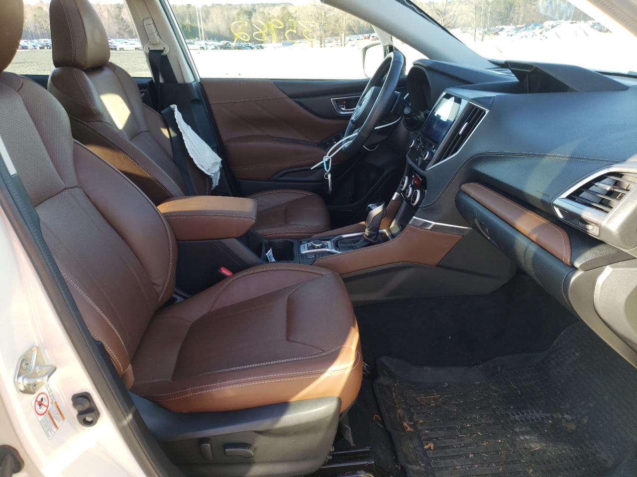 Photo 5 from auction – 2019 SUBARU FORESTER T with VIN JF2SKAWC6KH428798