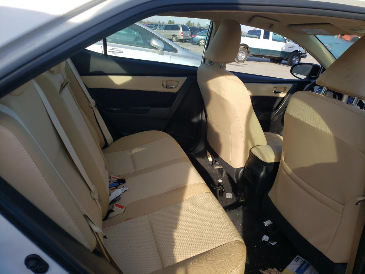 Photo 6 from auction – 2018 TOYOTA COROLLA L with VIN 2T1BURHE8JC004483