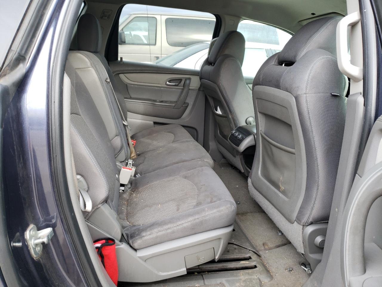 Photo 6 from auction – 2013 CHEVROLET TRAVERSE L with VIN 1GNKRFED5DJ104259