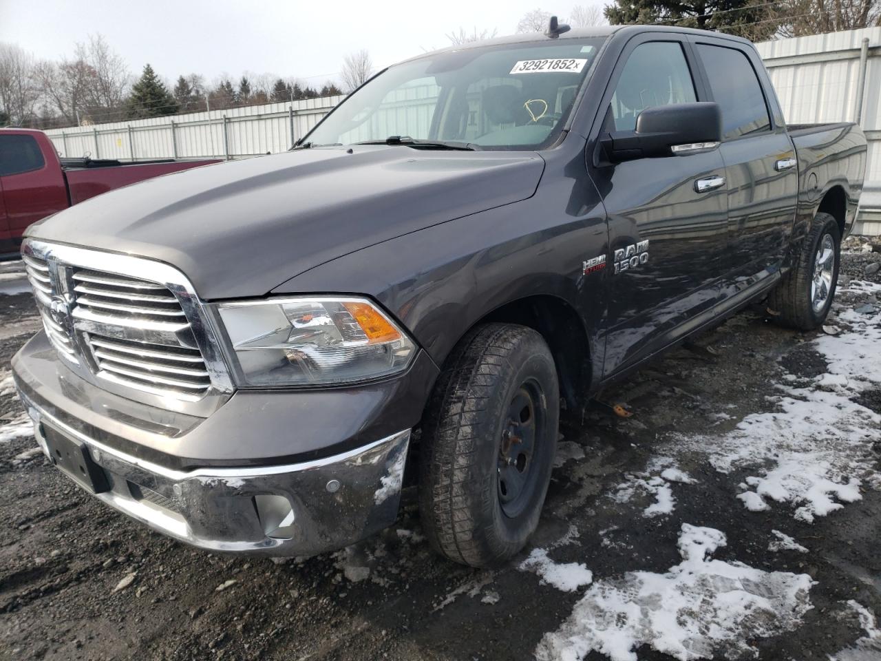 Photo 2 from auction – 2016 RAM 1500 SLT with VIN 3C6RR7LT2GG376899