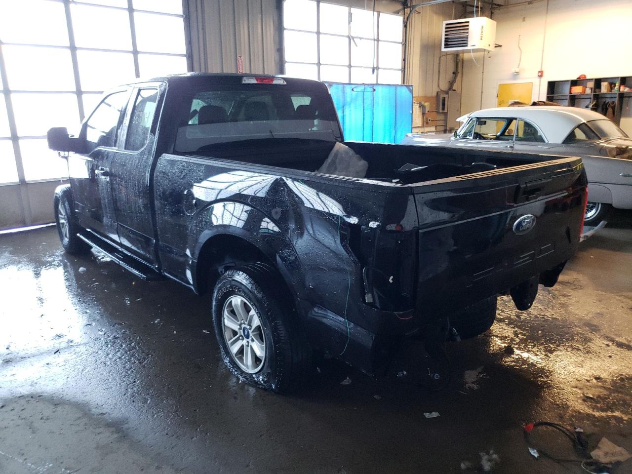 Photo 3 from auction – 2019 FORD F150 SUPER with VIN 1FTEX1EB7KKC45385