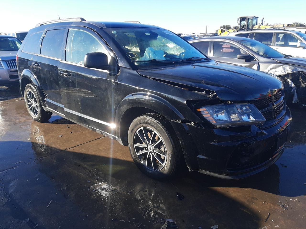 DODGE JOURNEY SE 2018 with VIN 3C4PDCAB6JT515268 - Photo from auction
