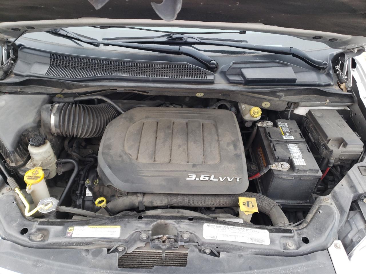 Photo 7 from auction – 2012 CHRYSLER TOWN & COU with VIN 2C4RC1BGXCR144972
