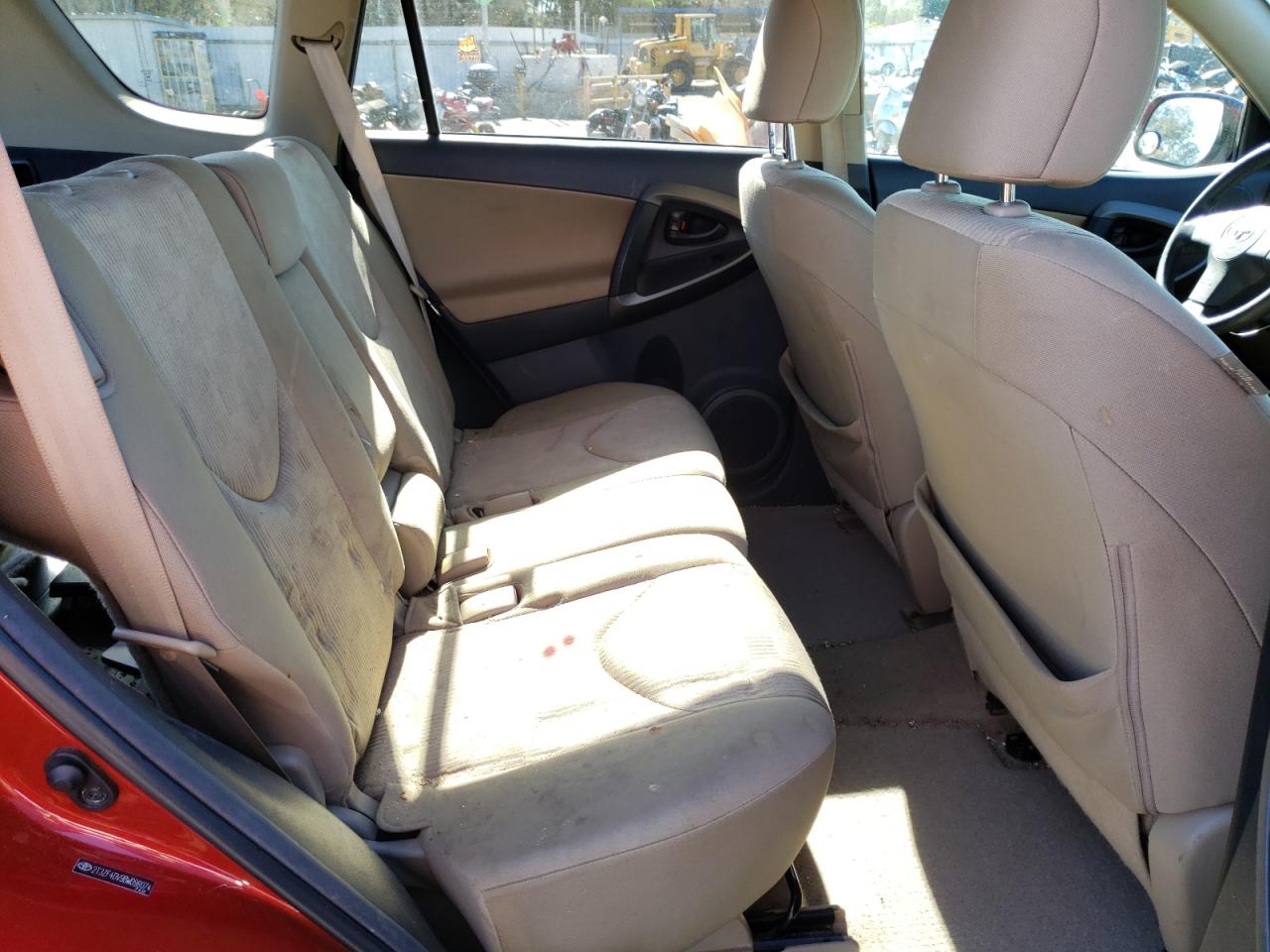 Photo 6 from auction – 2011 TOYOTA RAV4 with VIN 2T3ZF4DV9BW098074