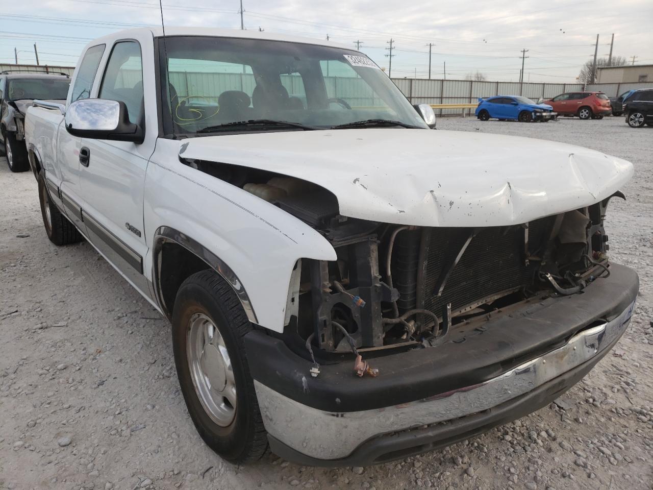 CHEVROLET SILVERADO 2001 with VIN 2GCEC19T511261016 - Photo from auction