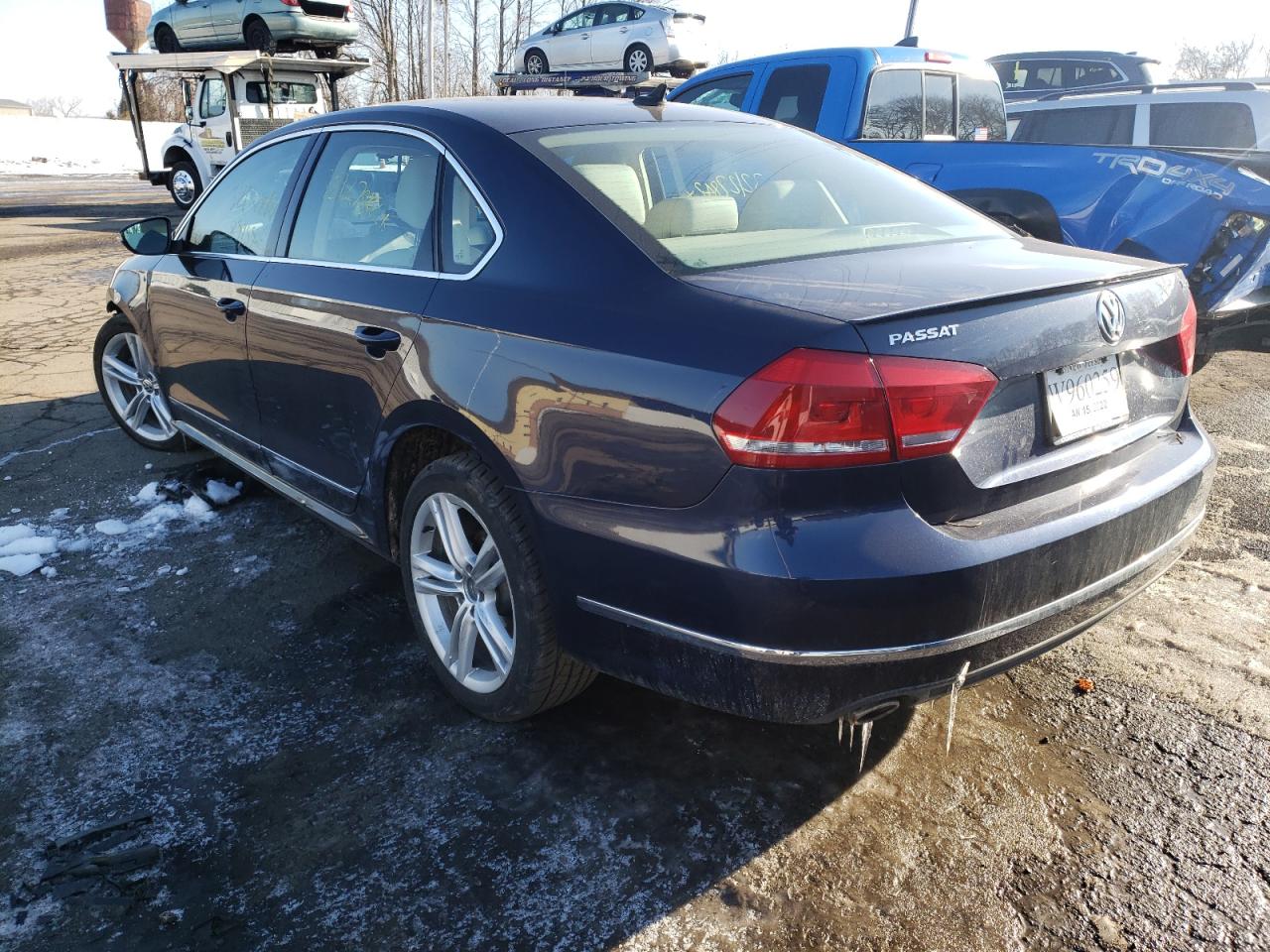 Photo 3 from auction – 2012 VOLKSWAGEN PASSAT SEL with VIN 1VWCN7A33CC087991