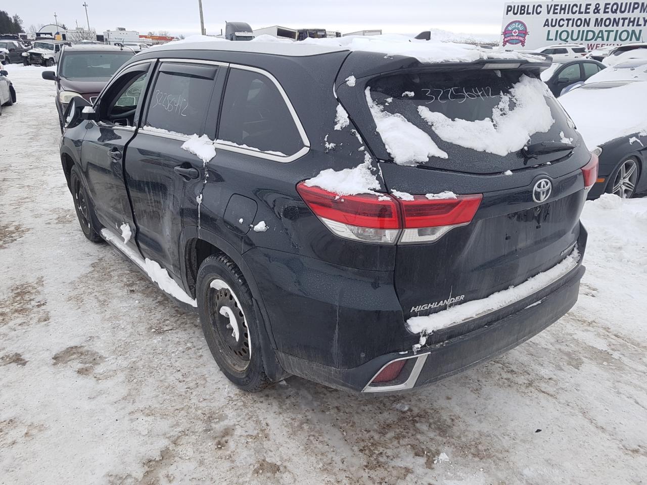 Фото 3 с аукциона – 2017 TOYOTA HIGHLANDER с VIN 5TDDZRFH8HS469371