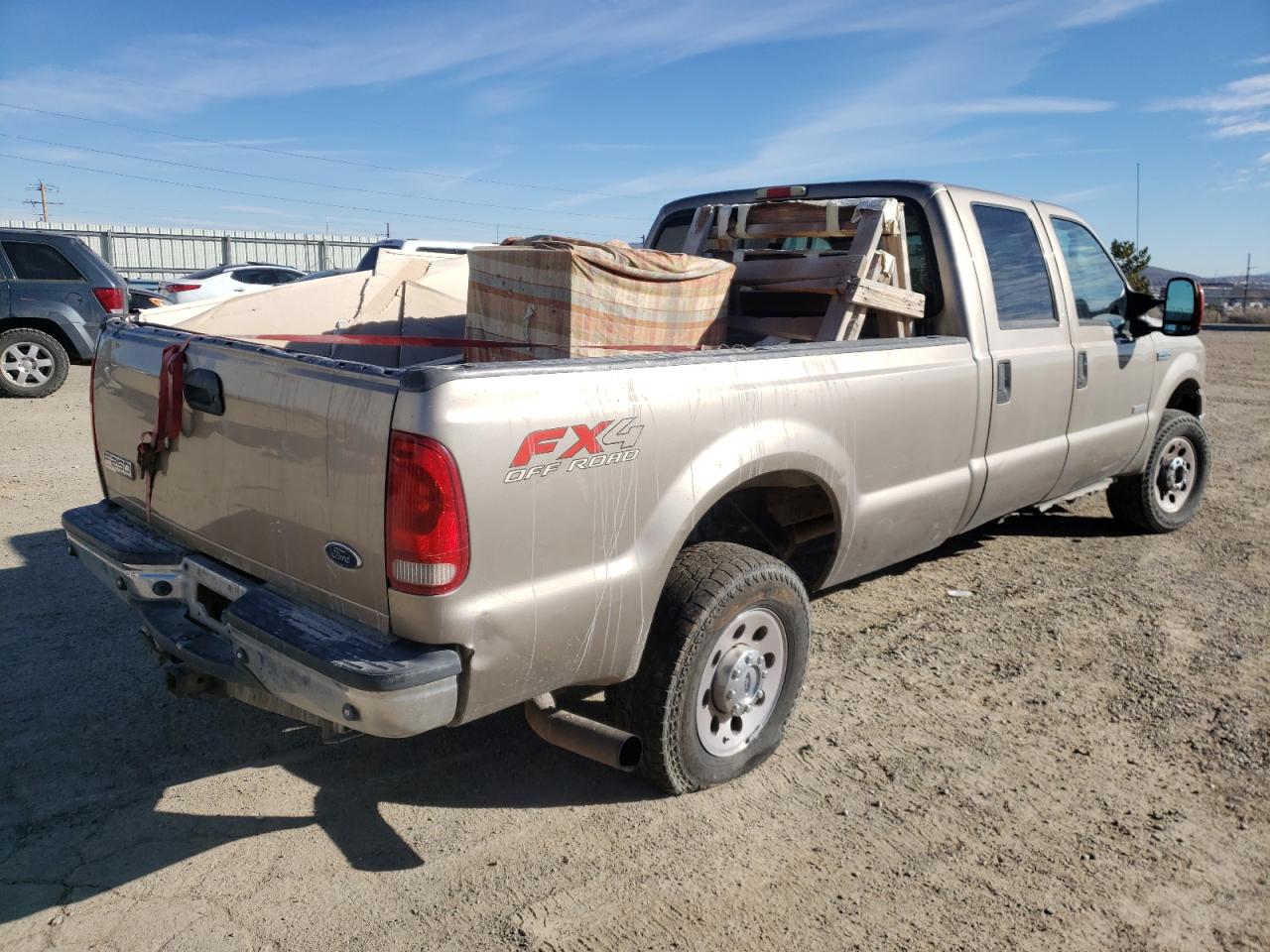 Photo 4 from auction – 2005 FORD F250 SUPER with VIN 1FTSW21PX5EA64247