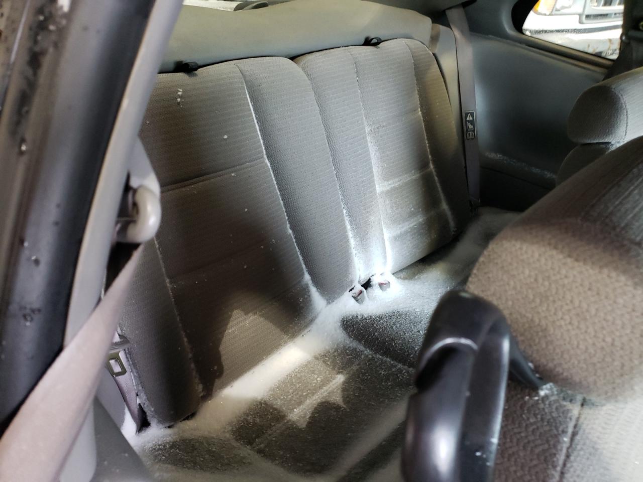 Photo 6 from auction – 2000 FORD MUSTANG with VIN 1FAFP404XYF131998