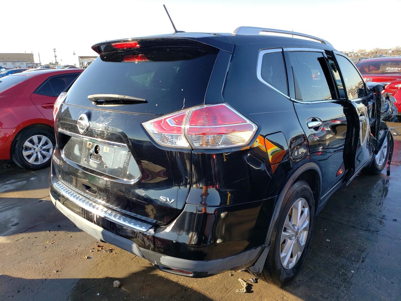 Photo 4 from auction – 2015 NISSAN ROGUE S with VIN KNMAT2MT7FP518652