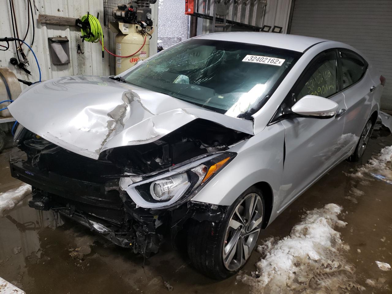 Photo 2 from auction – 2014 HYUNDAI ELANTRA SE with VIN KMHDH4AEXEU104650