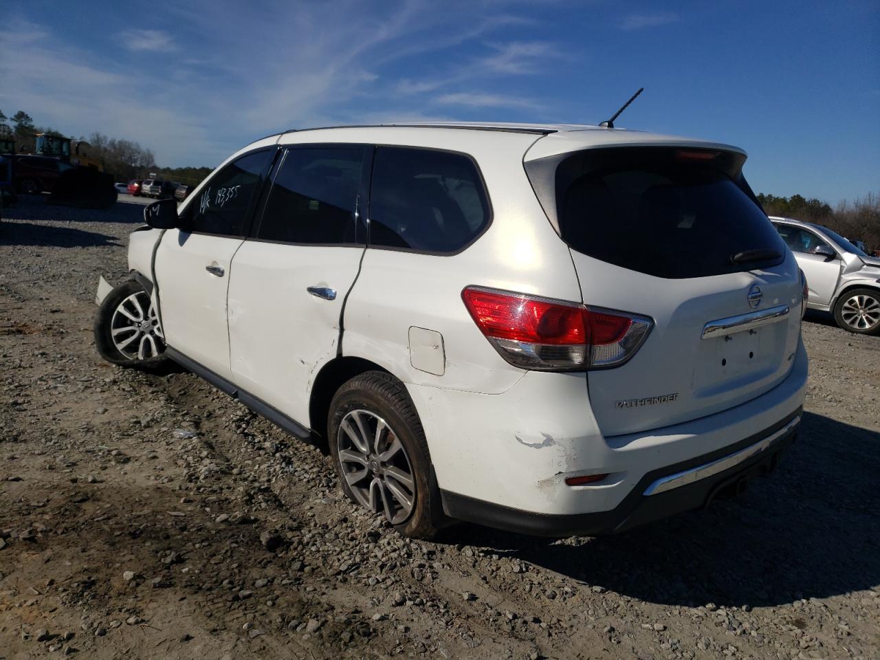 Photo 3 from auction – 2014 NISSAN PATHFINDER with VIN 5N1AR2MM0EC617273