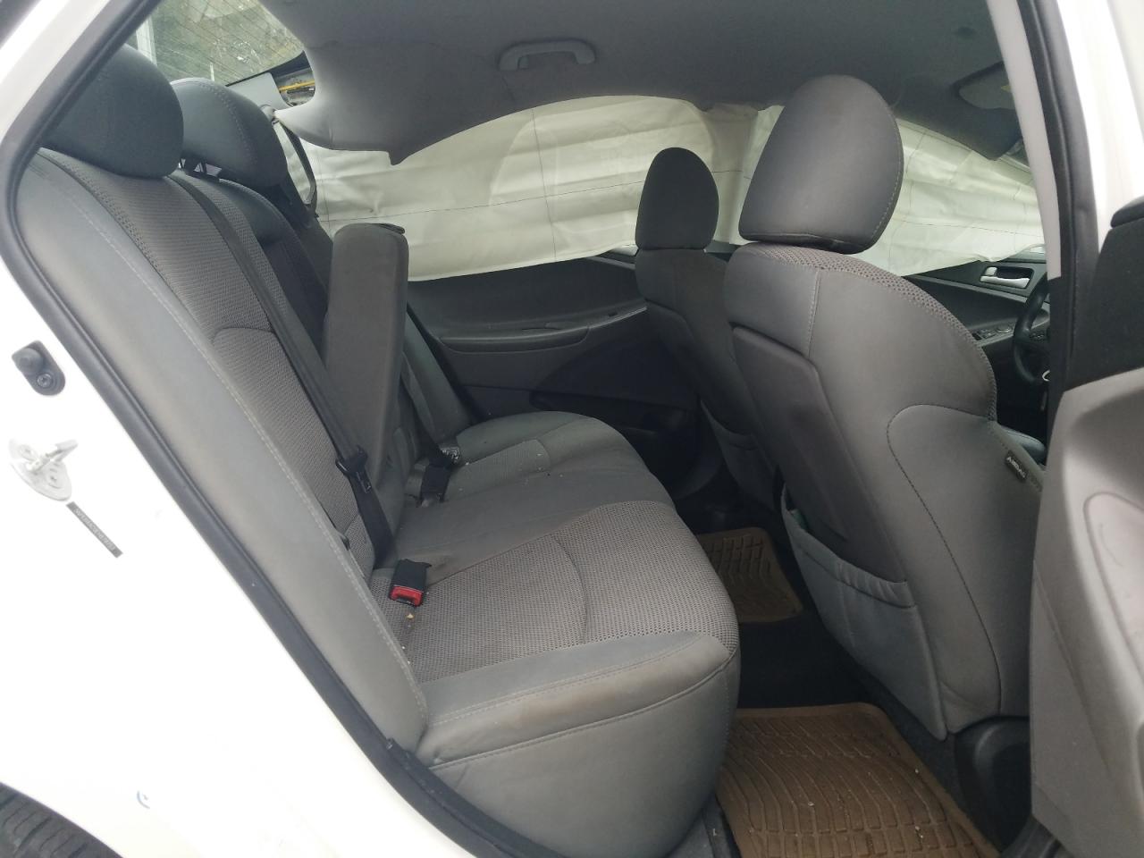 Photo 6 from auction – 2014 HYUNDAI SONATA GLS with VIN 5NPEB4AC0EH879753