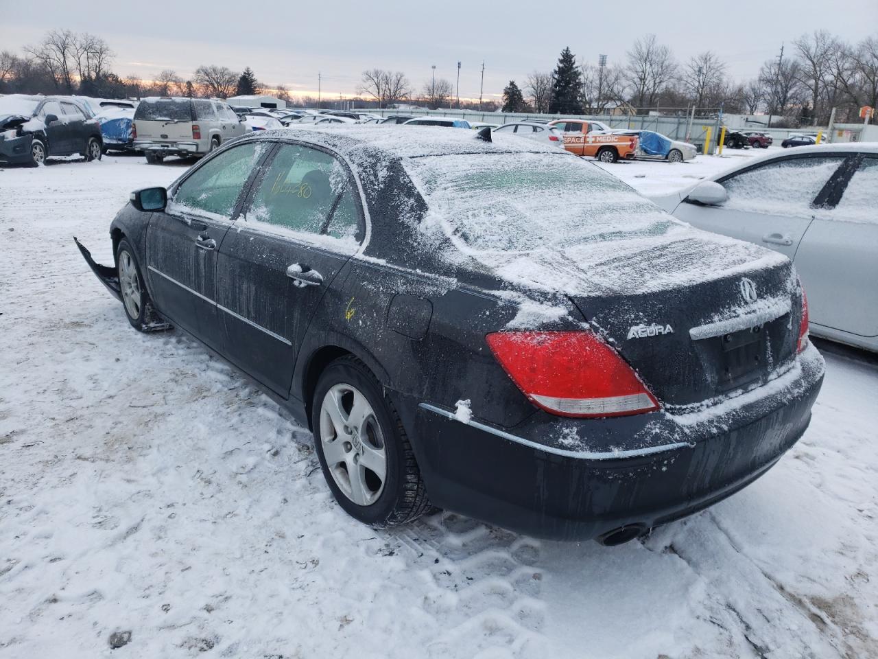 Photo 3 from auction – 2006 ACURA RL with VIN JH4KB16576C003642