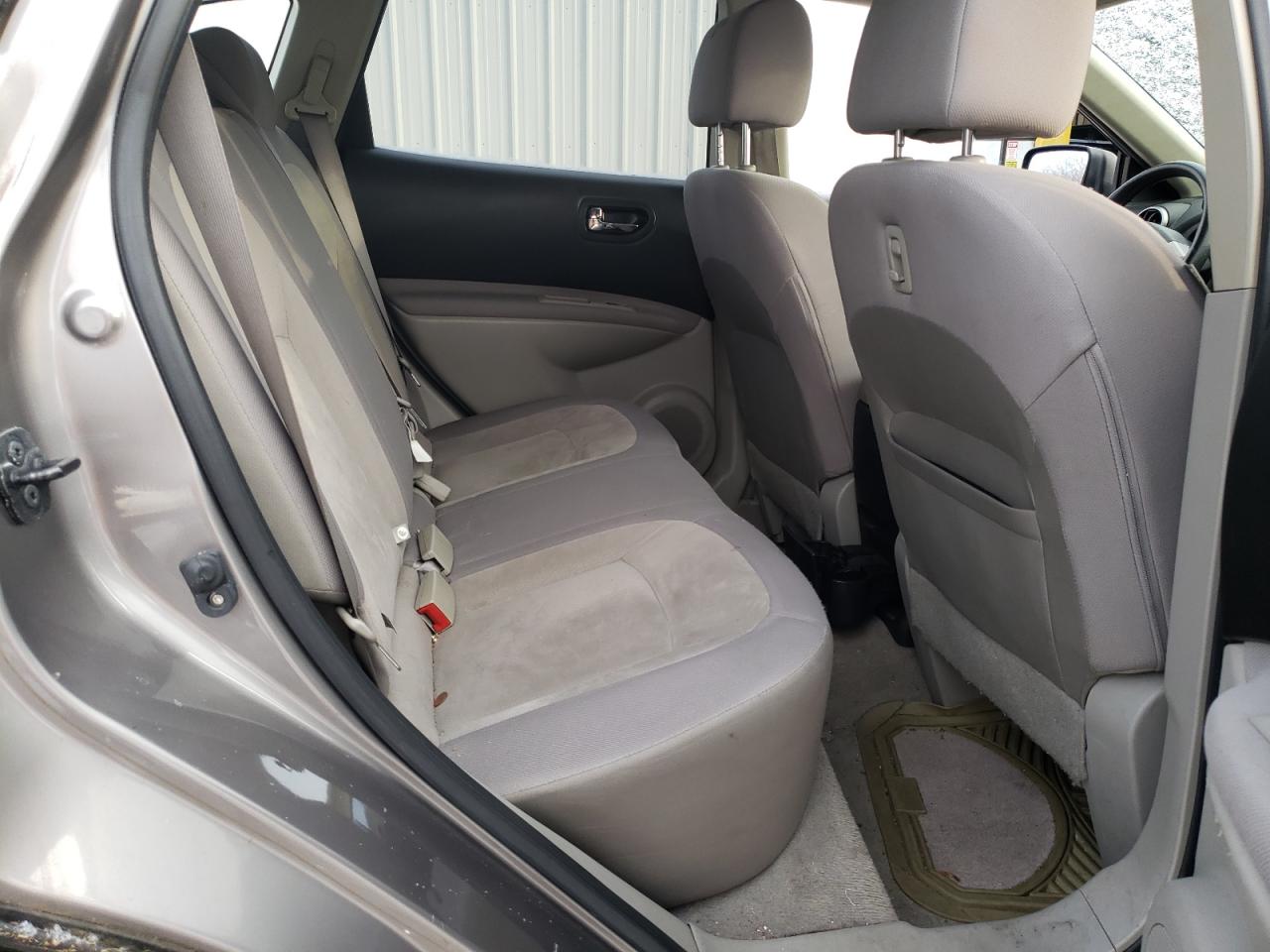 Photo 6 from auction – 2010 NISSAN ROGUE with VIN JN8AS5MV8AW147218