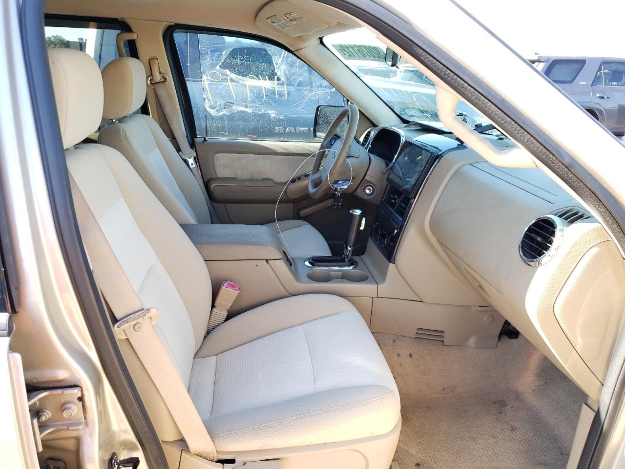 Photo 5 from auction – 2007 FORD EXPLORER X with VIN 1FMEU63E27UB72632