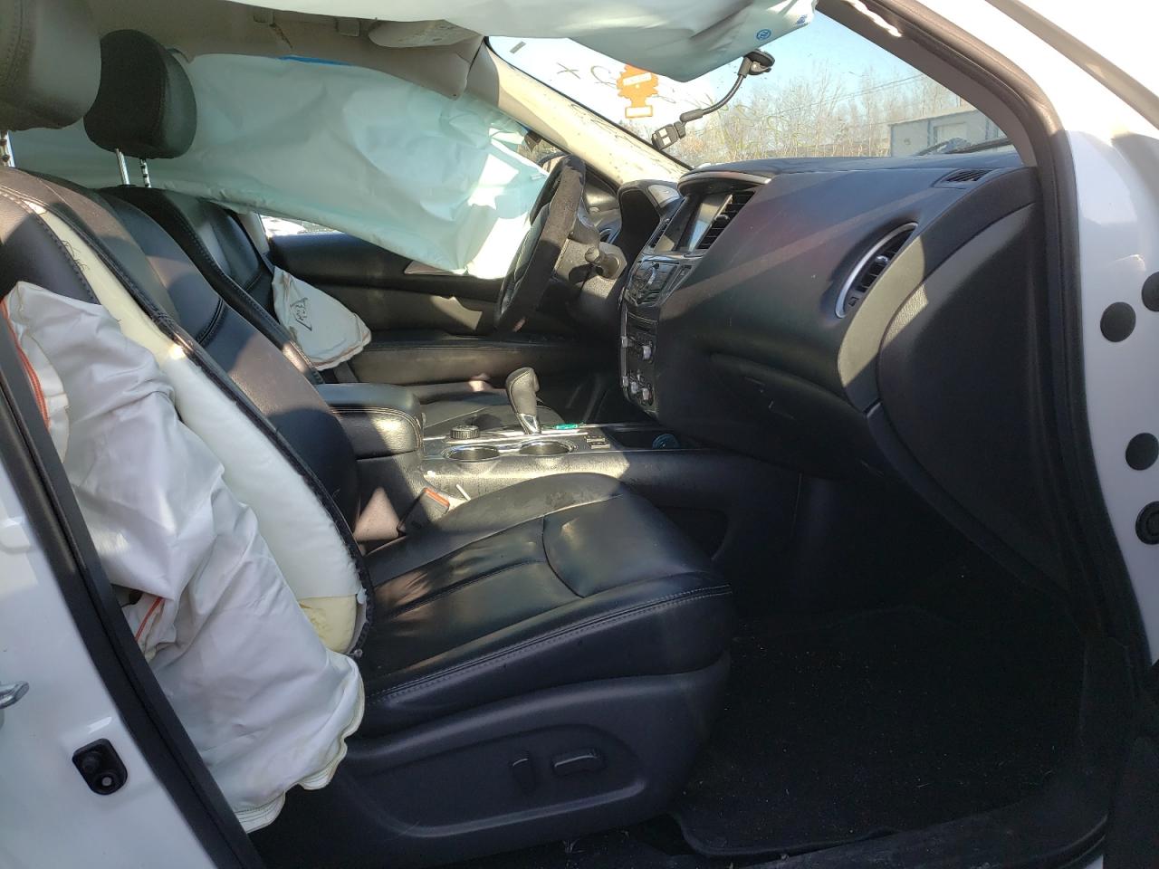 Photo 5 from auction – 2017 NISSAN PATHFINDER with VIN 5N1DR2MM8HC646182