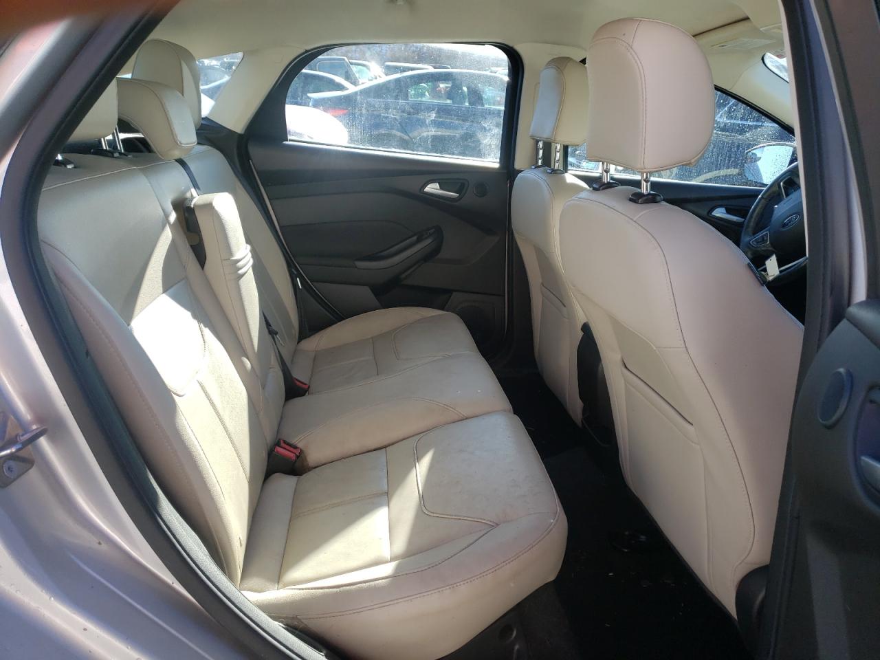 Photo 6 from auction – 2016 FORD FOCUS TITA with VIN 1FADP3N28GL325857