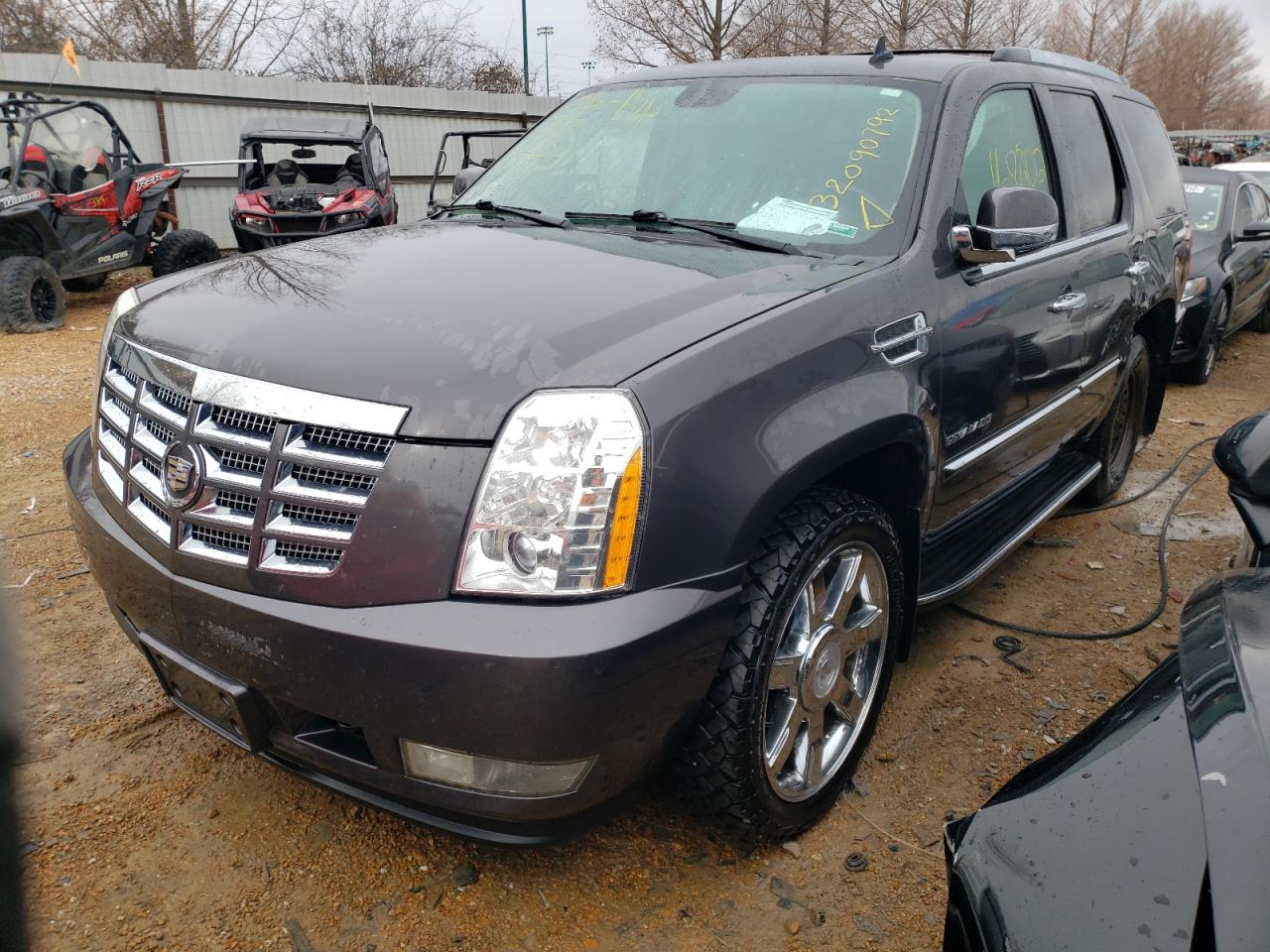 Photo 2 from auction – 2010 CADILLAC ESCALADE L with VIN 1GYUKBEF6AR132935