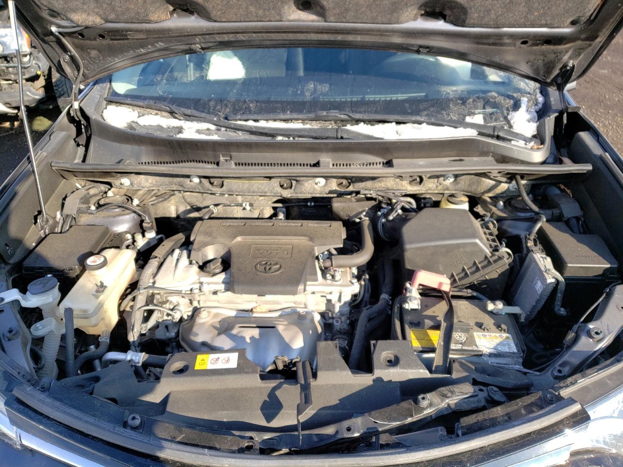 Photo 7 from auction – 2017 TOYOTA RAV4 LE with VIN JTMBFREV0HJ708335
