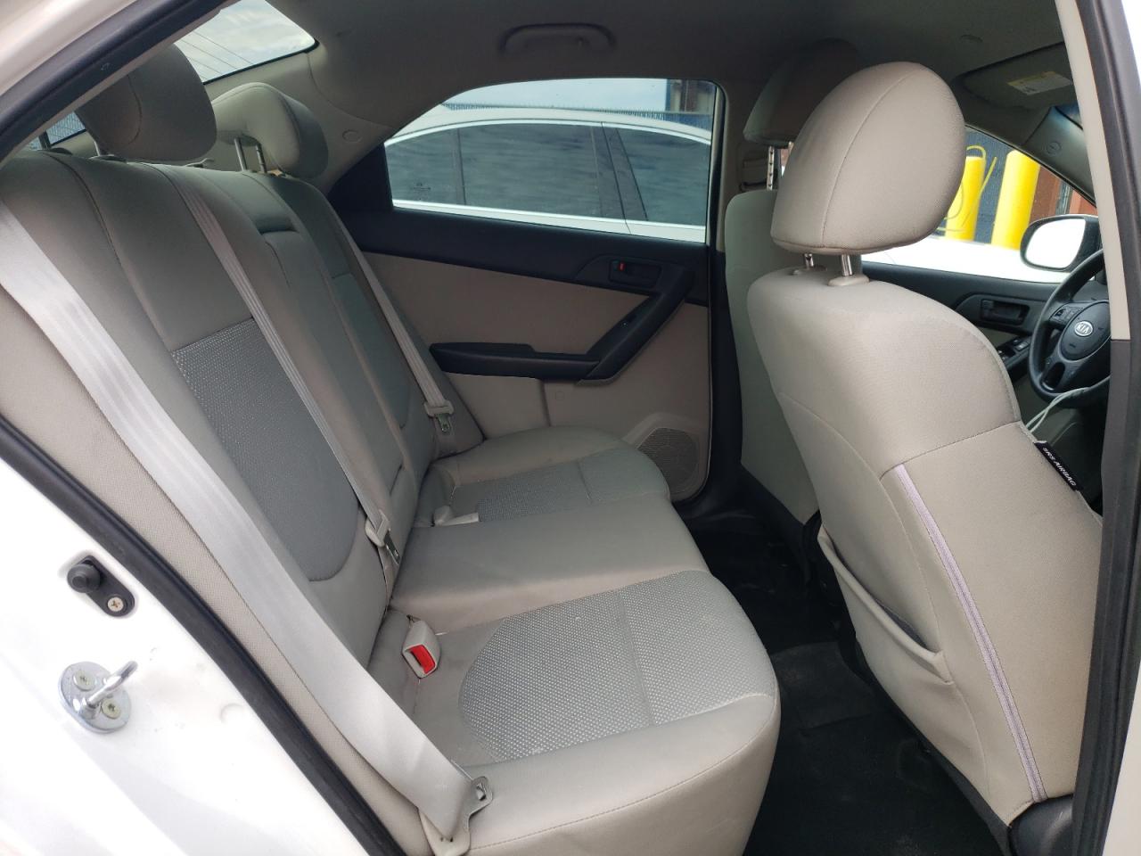 Photo 6 from auction – 2012 KIA FORTE EX with VIN KNAFU4A24C5637094