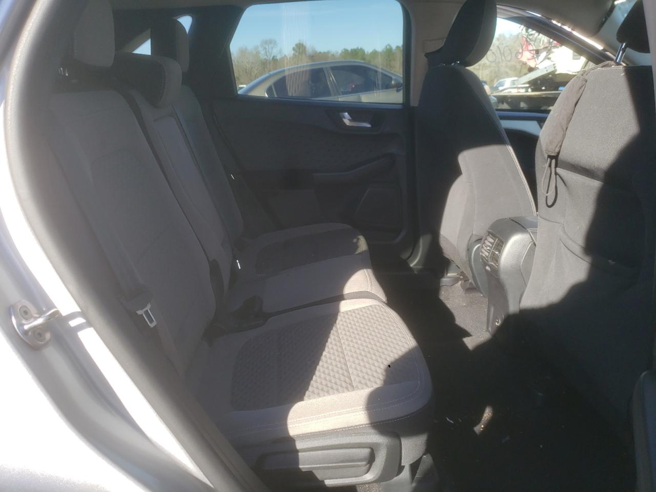 Photo 6 from auction – 2020 FORD ESCAPE SE with VIN 1FMCU0G63LUC77861