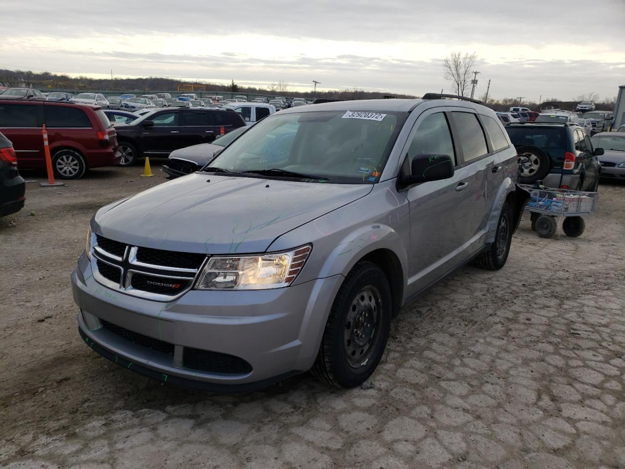 Photo 2 from auction – 2018 DODGE JOURNEY SE with VIN 3C4PDCAB4JT319619