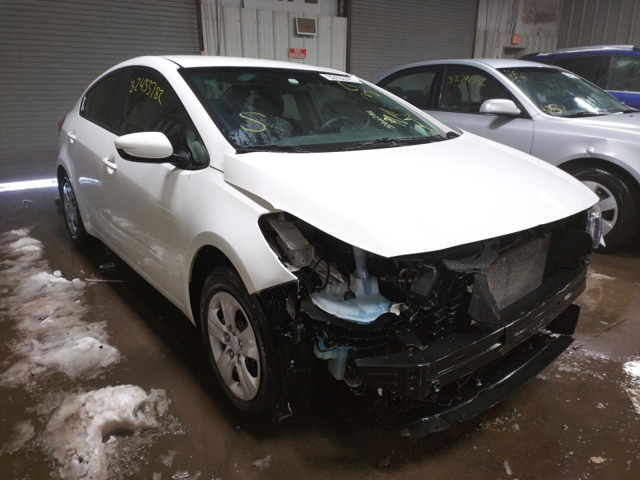 Photo 1 from auction – 2017 KIA FORTE LX with VIN 3KPFK4A72HE065524