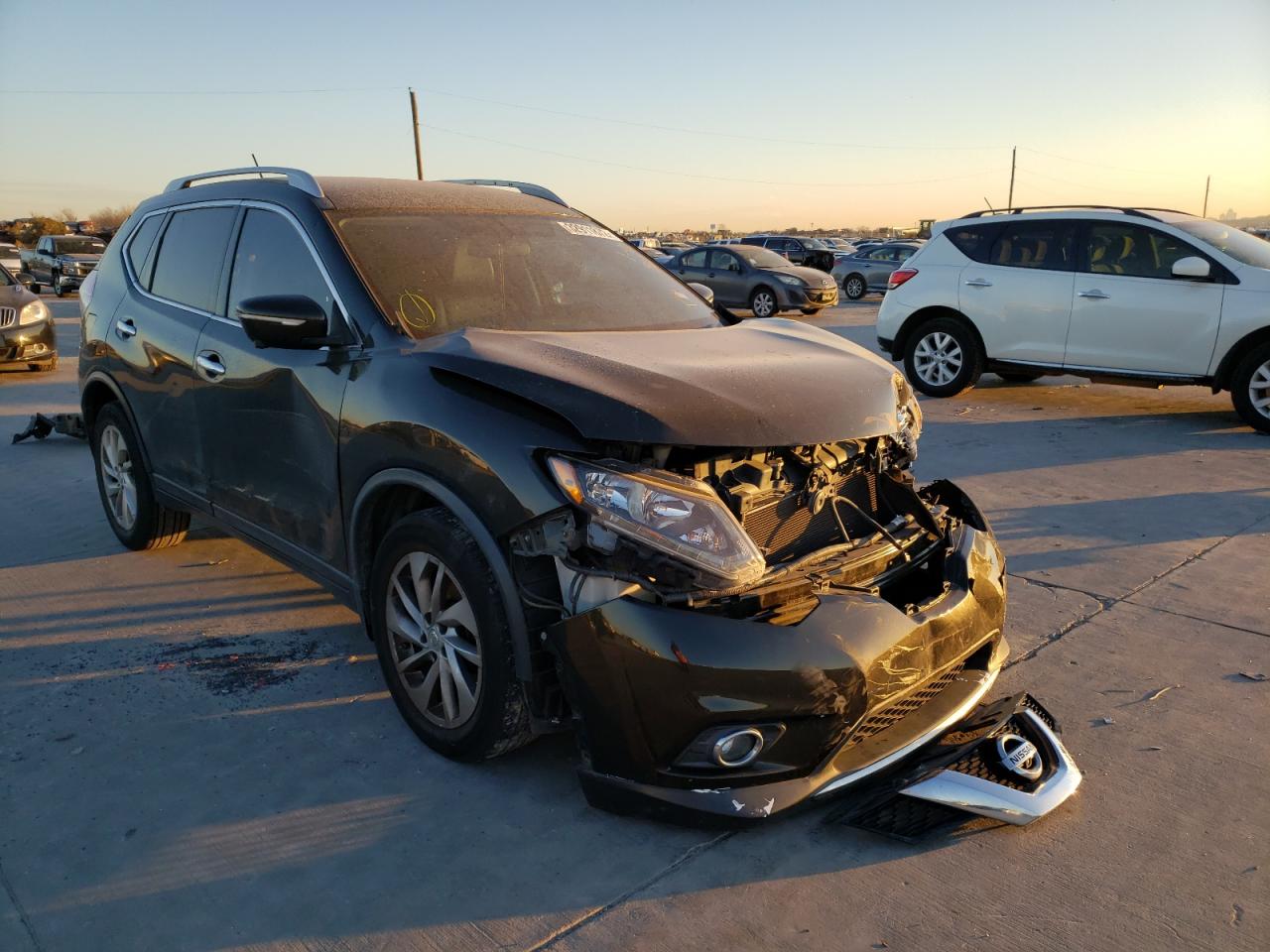 NISSAN ROGUE S 2014 with VIN 5N1AT2MT0EC766565 - Photo from auction