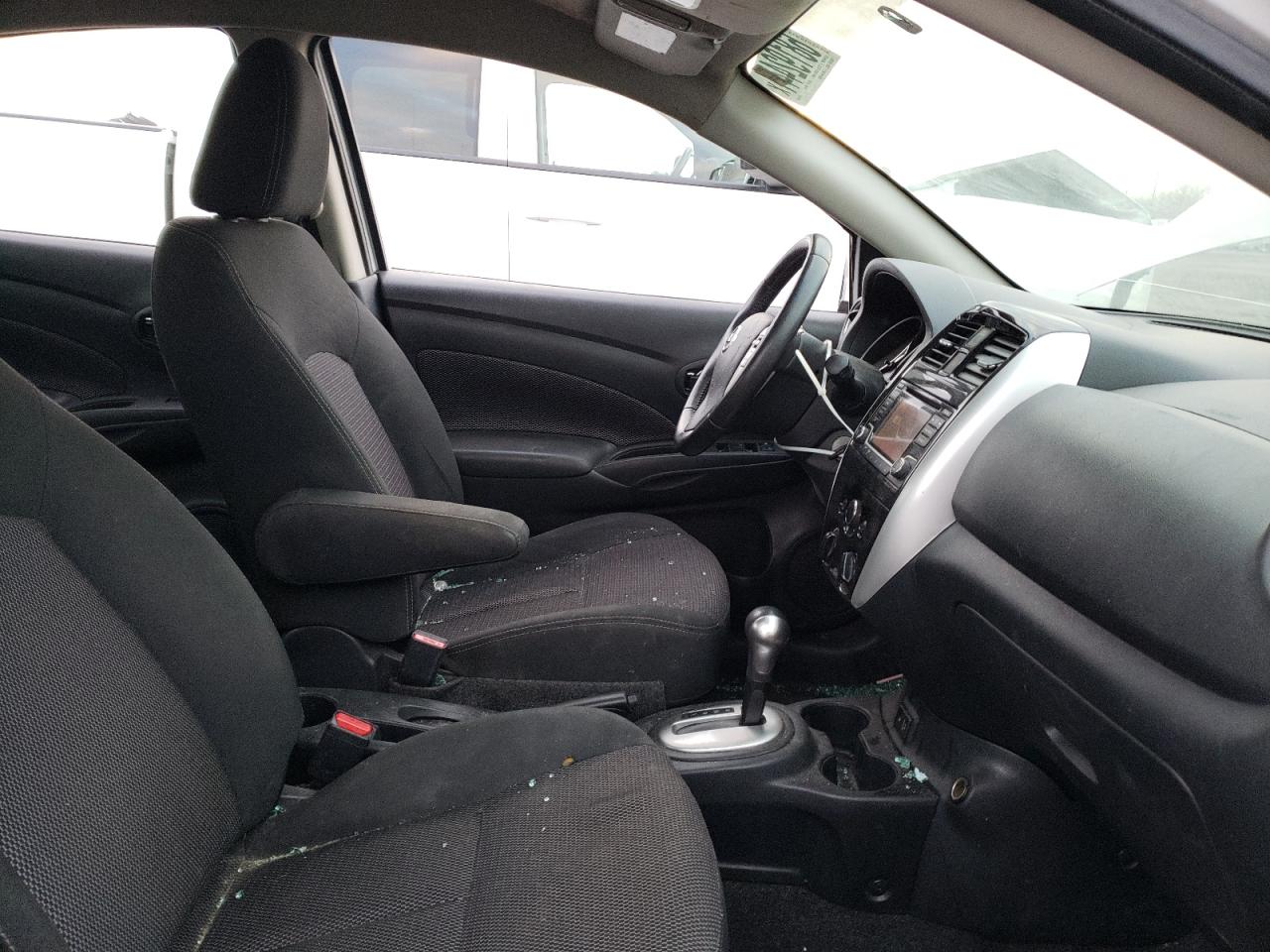 Photo 5 from auction – 2017 NISSAN VERSA S with VIN 3N1CN7AP0HL879665