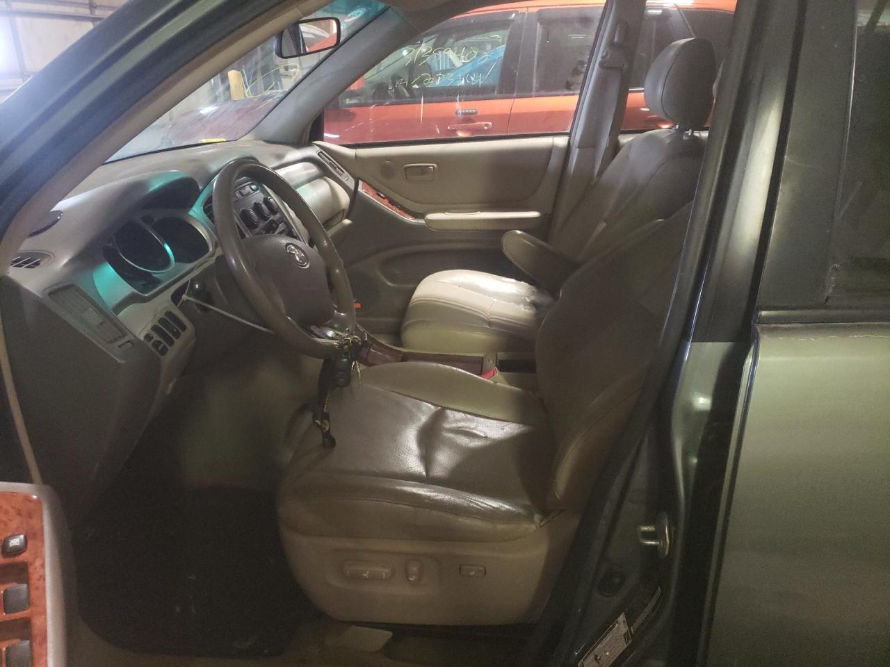 Photo 5 from auction – 2006 TOYOTA HIGHLANDER with VIN JTEEP21AX60152022