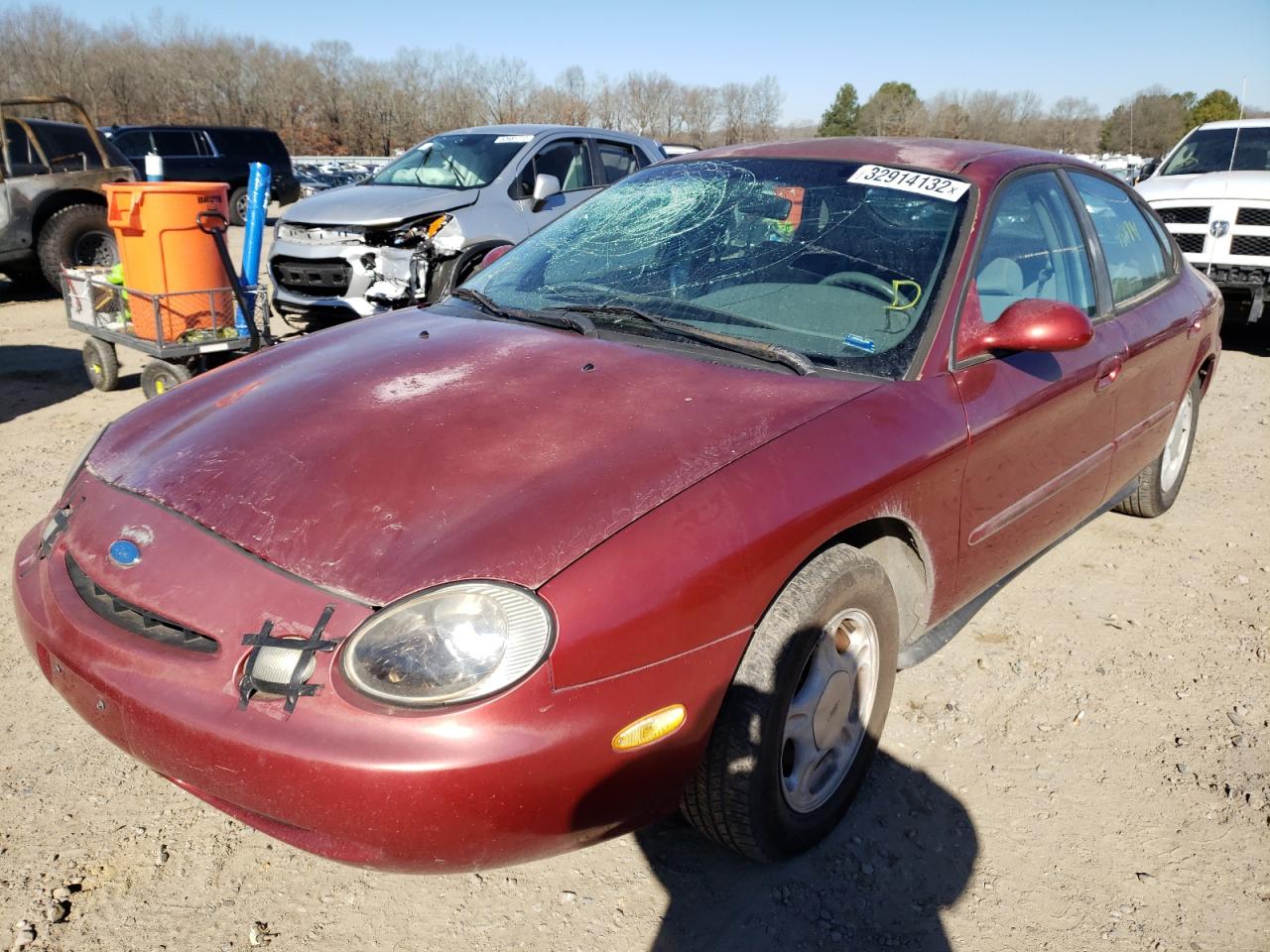 Photo 2 from auction – 1997 FORD TAURUS with VIN 1FALP52U8VA283812