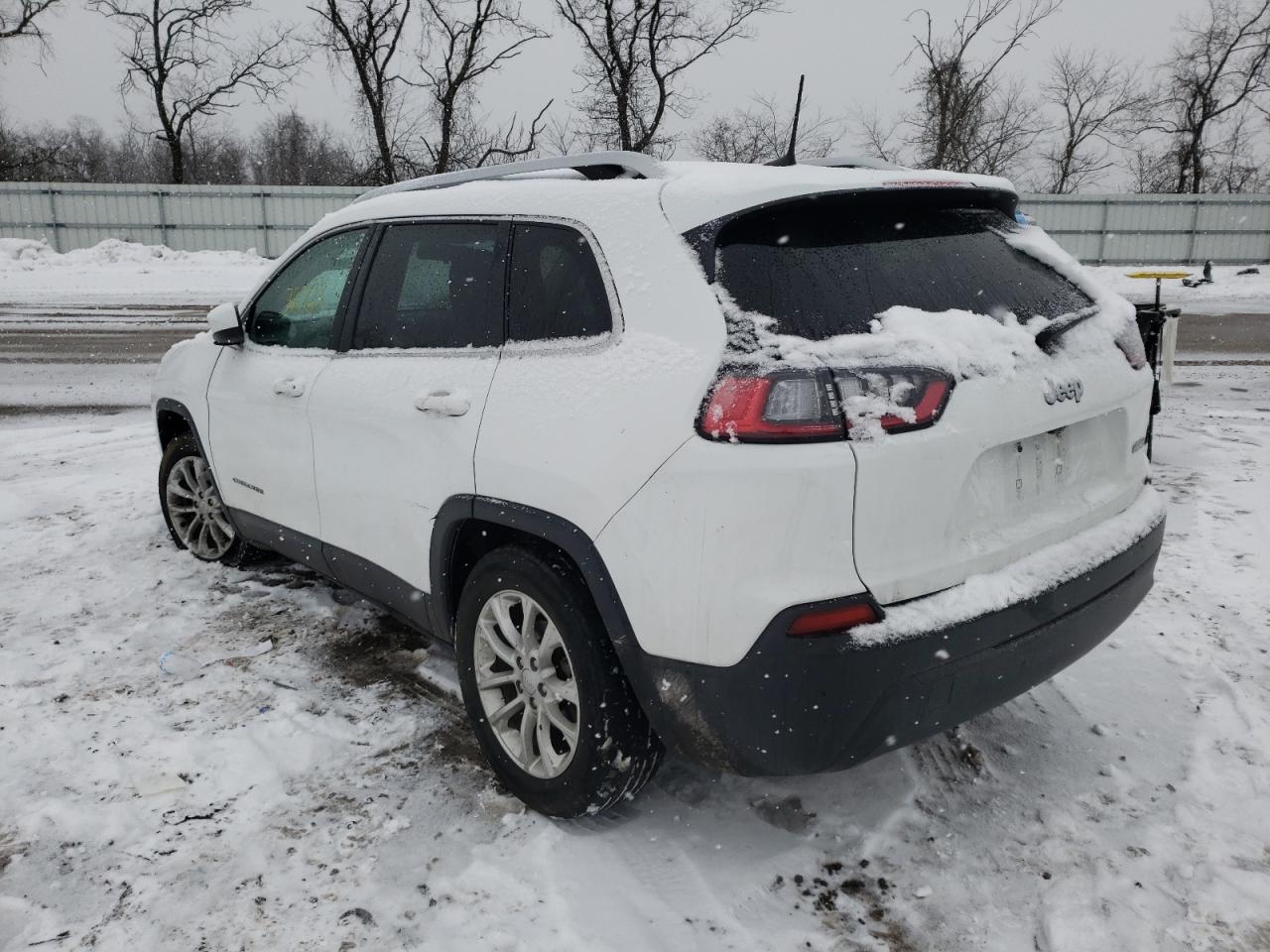 Photo 3 from auction – 2019 JEEP CHEROKEE L with VIN 1C4PJLCB2KD377466
