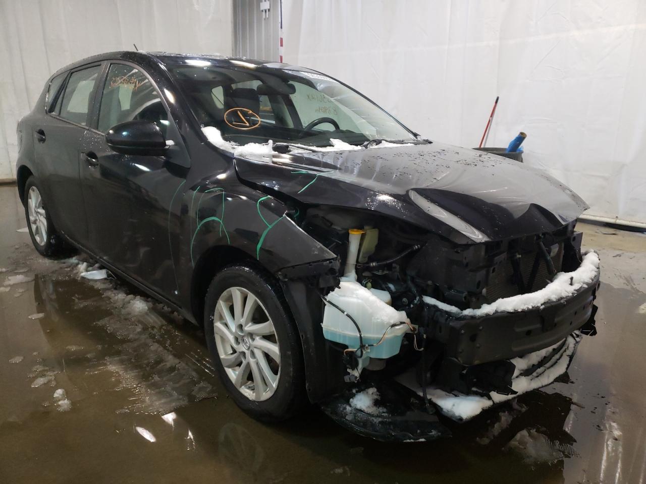 MAZDA 3 I 2012 with VIN JM1BL1M8XC1679134 - Photo from auction