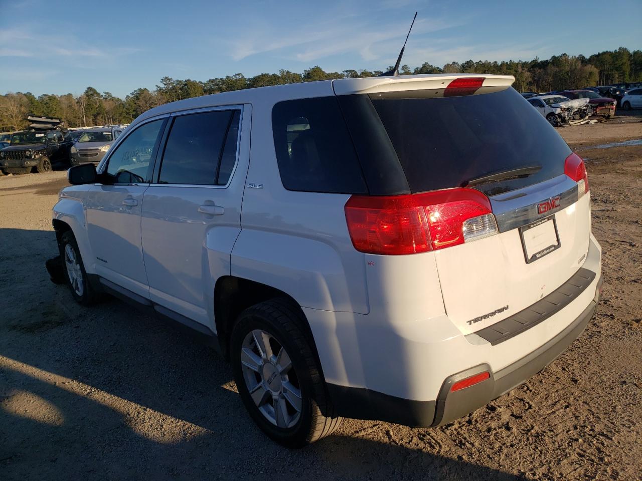 Photo 3 from auction – 2011 GMC TERRAIN SL with VIN 2CTFLRECXB6476523