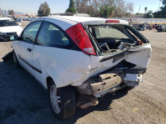 Photo 3 from auction – 2000 FORD FOCUS ZX3 with VIN 3FAFP3134YR210876