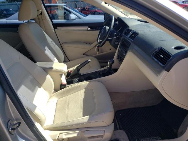 Photo 5 from auction – 2014 VOLKSWAGEN PASSAT S with VIN 1VWAT7A30EC101538