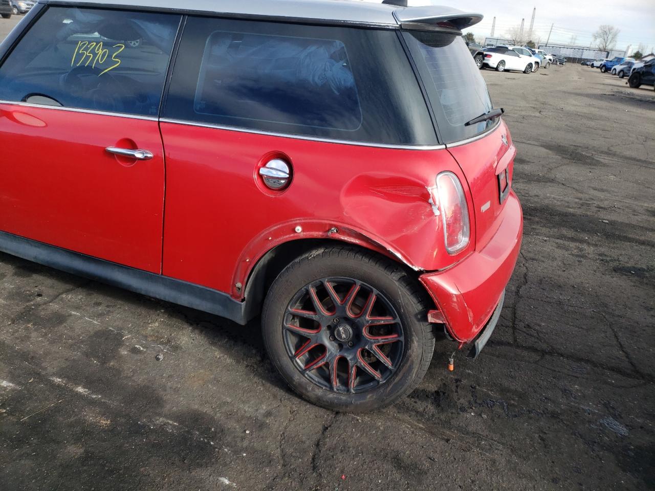 Photo 9 from auction – 2006 MINI COOPER S with VIN WMWRE33506TJ38059