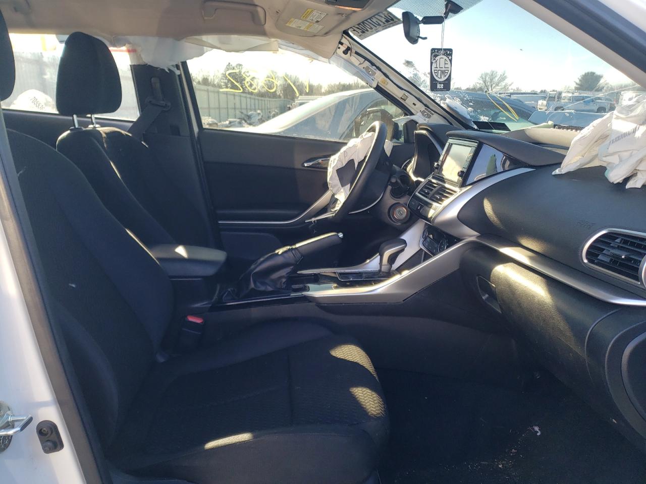 Photo 5 from auction – 2019 MITSUBISHI ECLIPSE CR with VIN JA4AS3AA7KZ002280