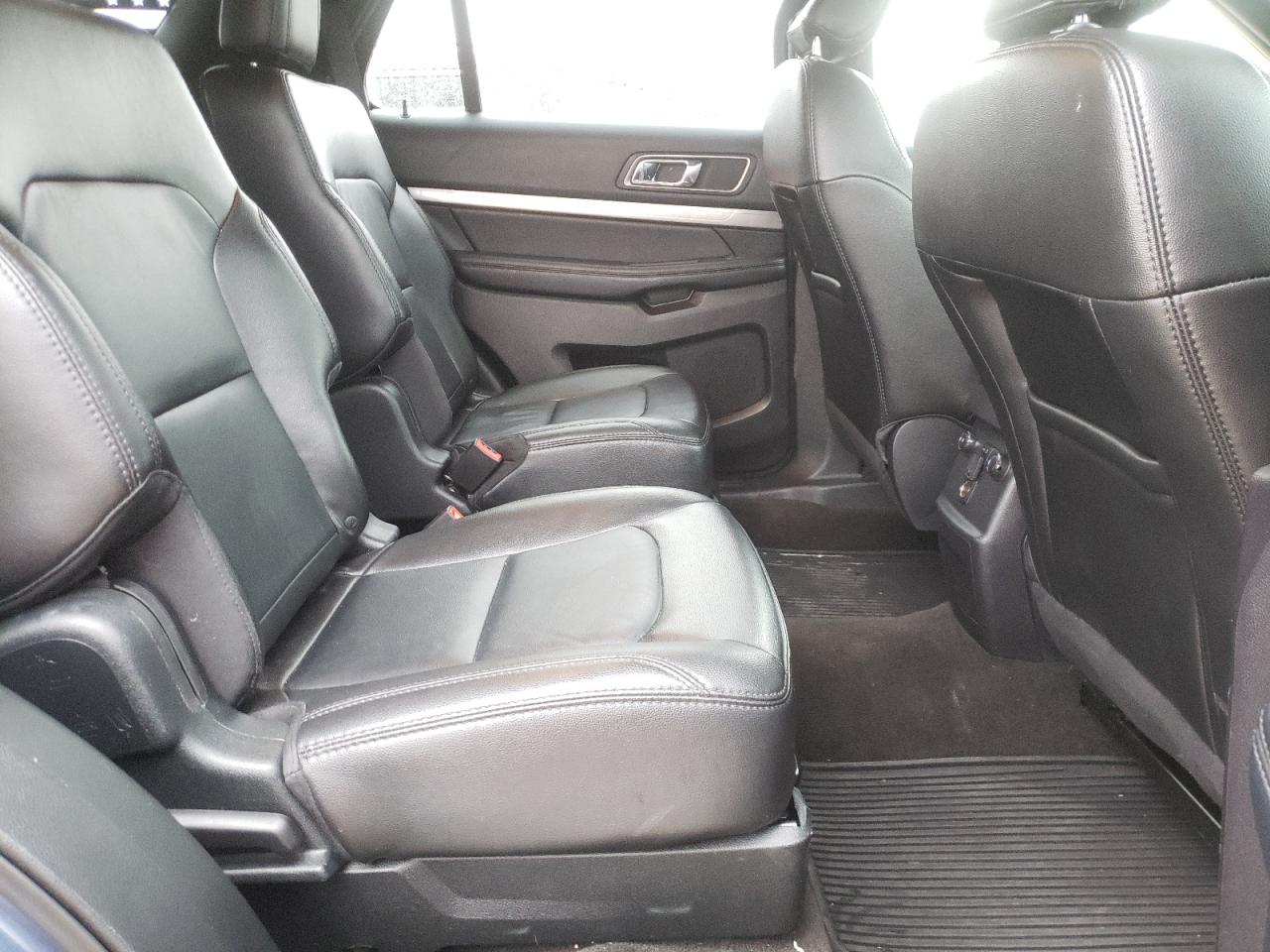 Photo 6 from auction – 2018 FORD EXPLORER X with VIN 1FM5K7D8XJGB77944