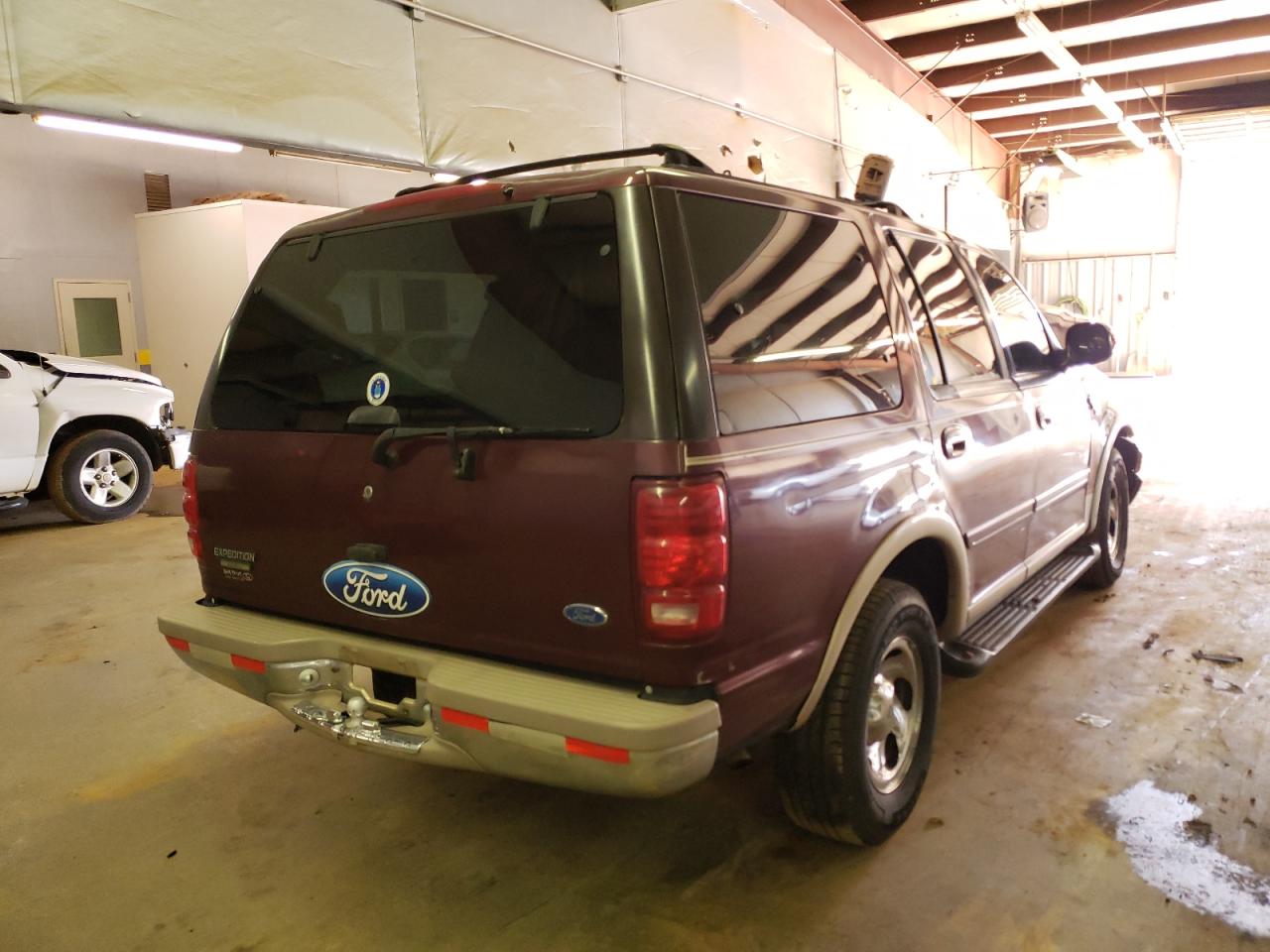 Photo 4 from auction – 1997 FORD EXPEDITION with VIN 1FMEU1766VLC09724