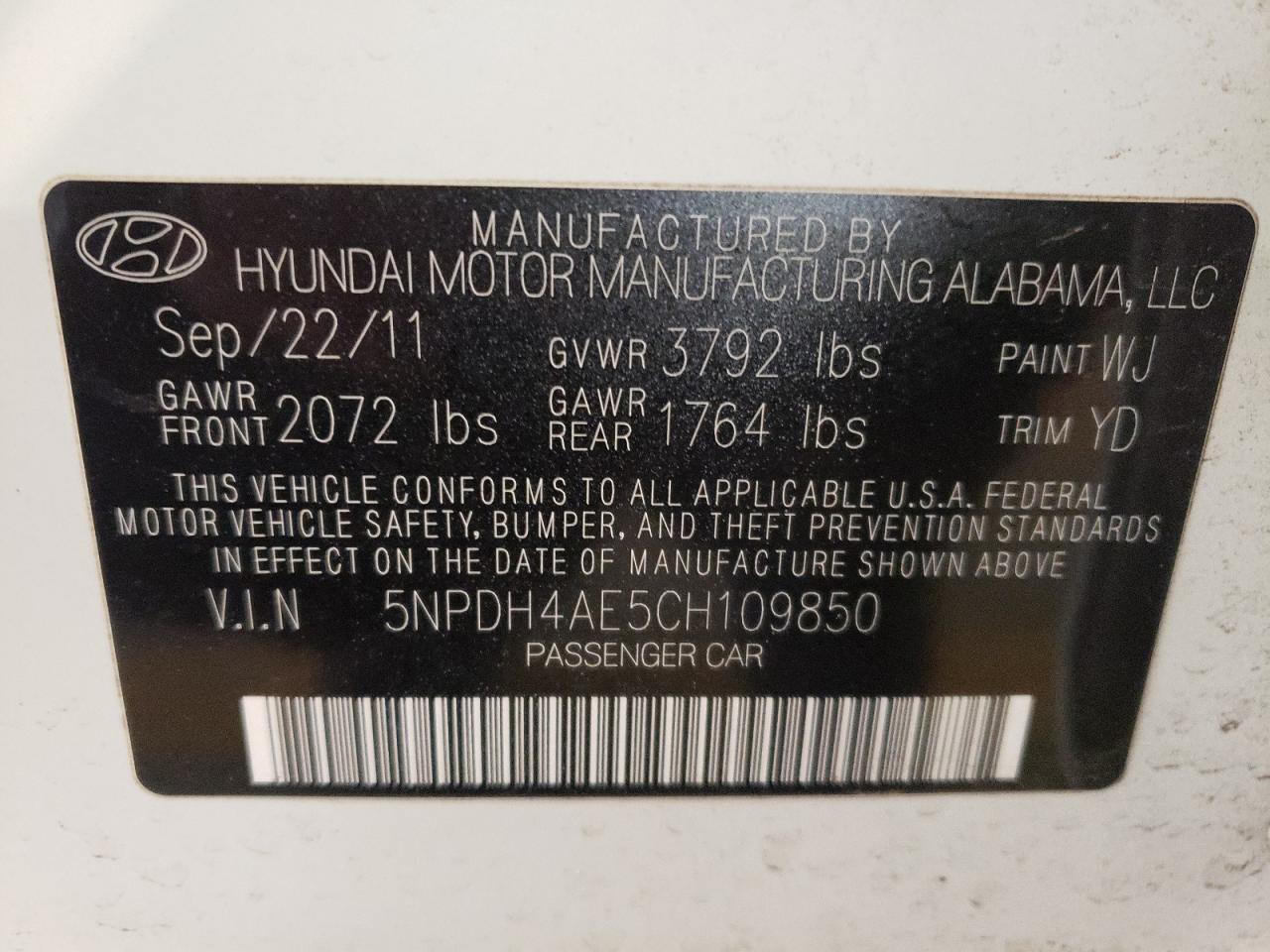 Photo 10 from auction – 2012 HYUNDAI ELANTRA GL with VIN 5NPDH4AE5CH109850