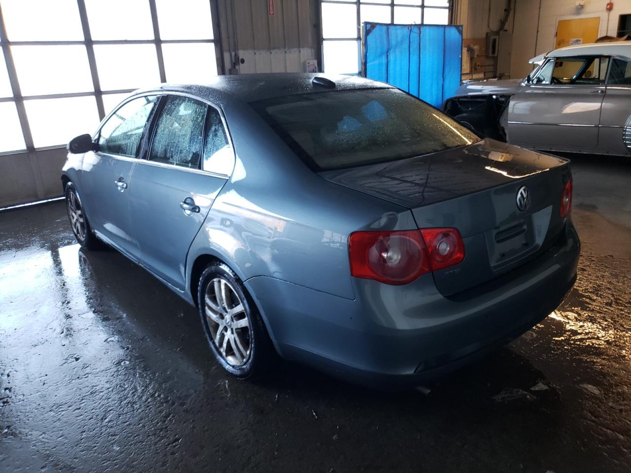 Photo 3 from auction – 2006 VOLKSWAGEN JETTA 2.5 with VIN 3VWSG71K26M682802